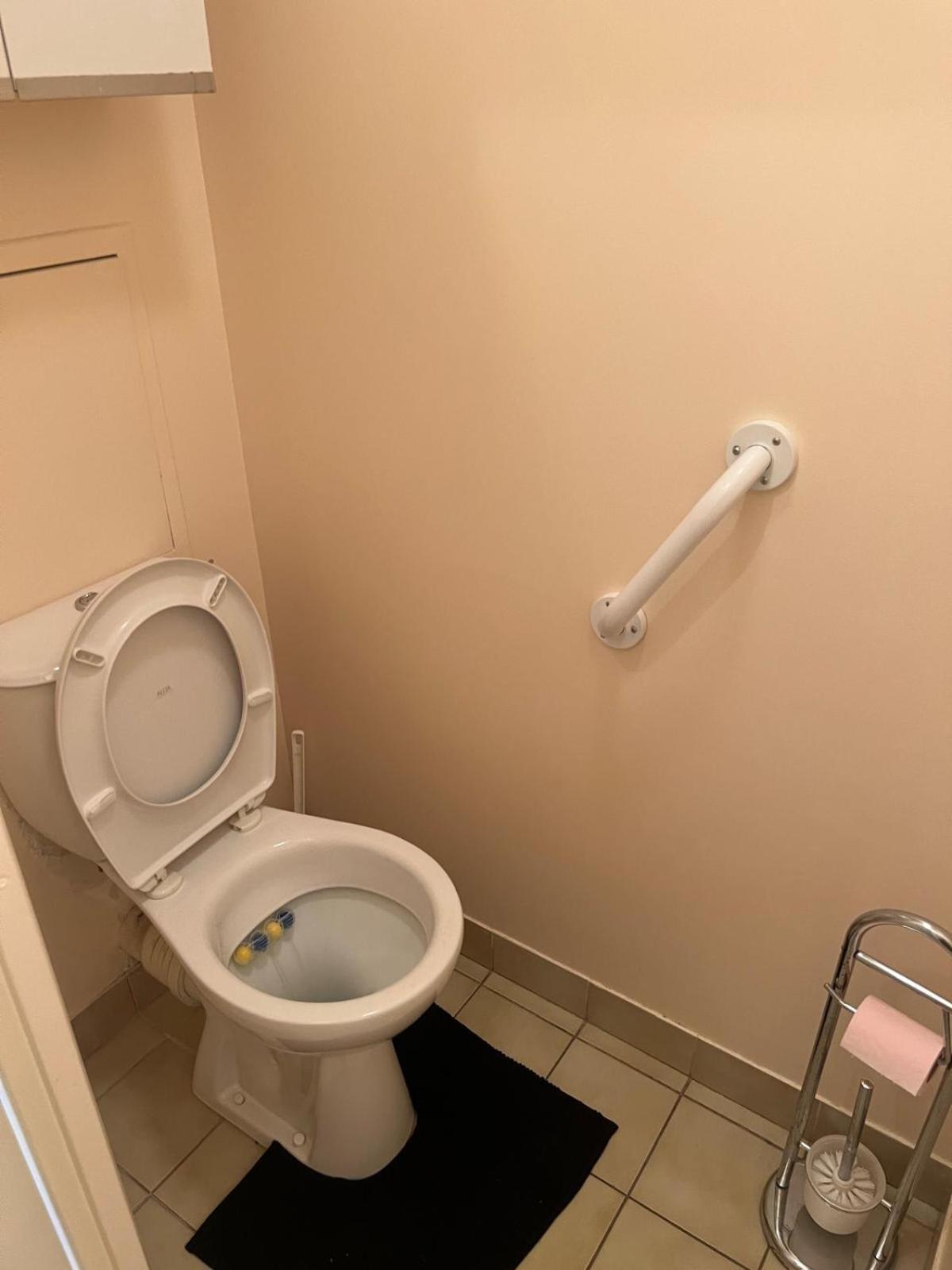 Champion Suites 萨尔塞勒 外观 照片