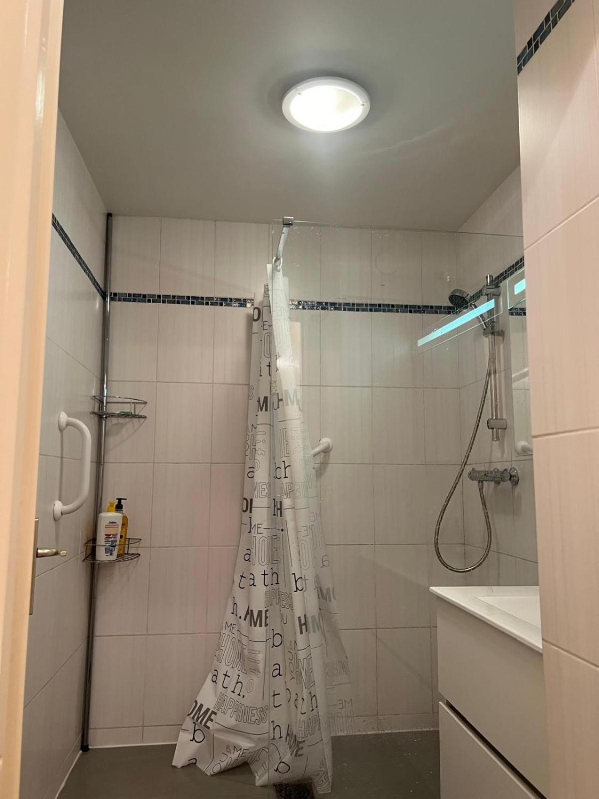 Champion Suites 萨尔塞勒 外观 照片